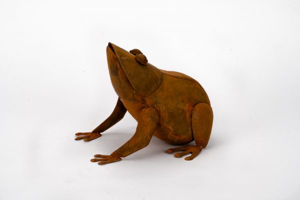 Rust Sitting Frogs