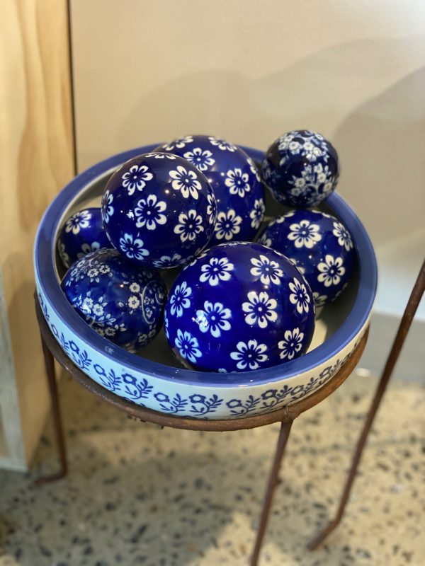 Dark blue porcelain balls 3 scaled 1